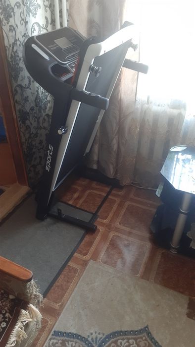 Беговая дорожка.