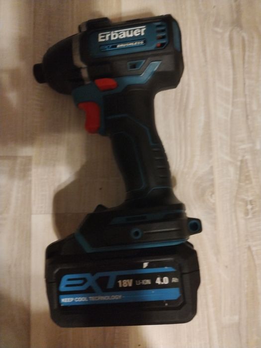 Impact Erbauer 20 V și acumulator 4Ah