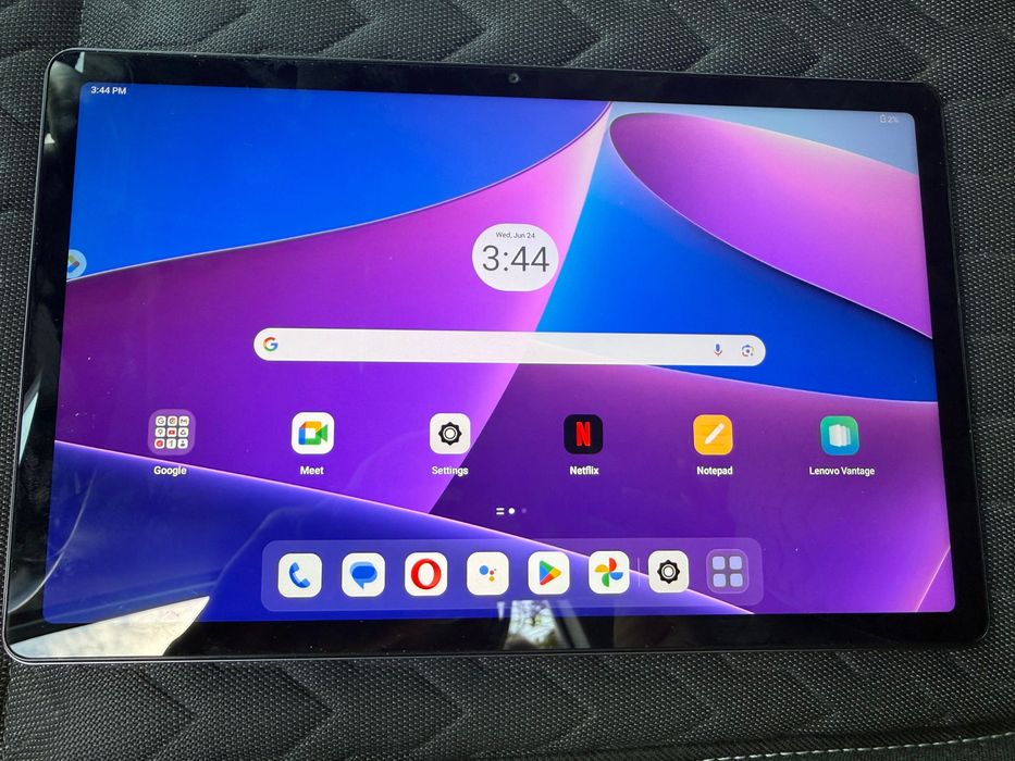 Lenovo Tab M10 Plus (3rd Gen) cu conectivitate 4G LTE