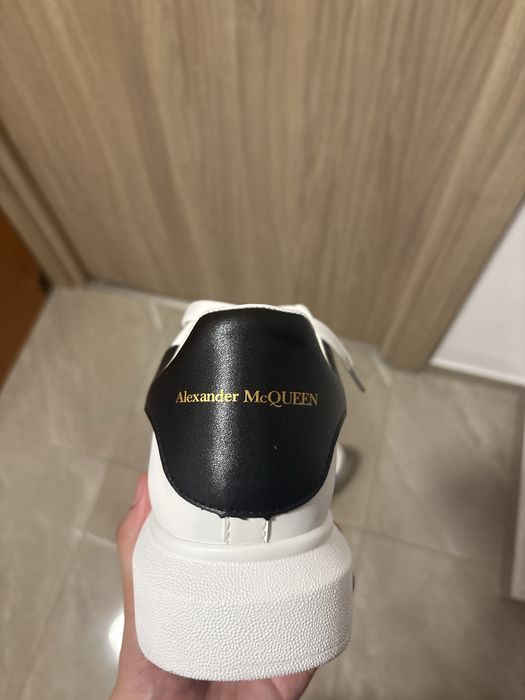 Adidasi alexander mcqueen de vanzare