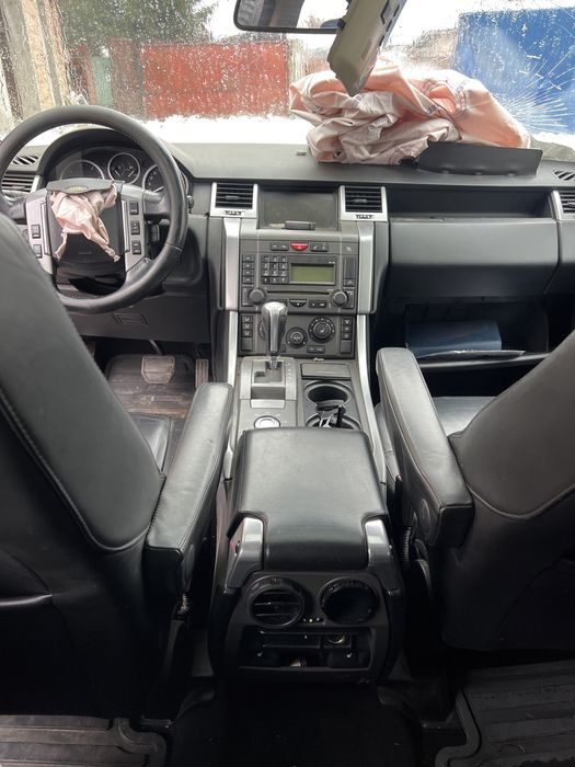 Dezmembrez Range Rover Sport 2.7 diesel perne avariat