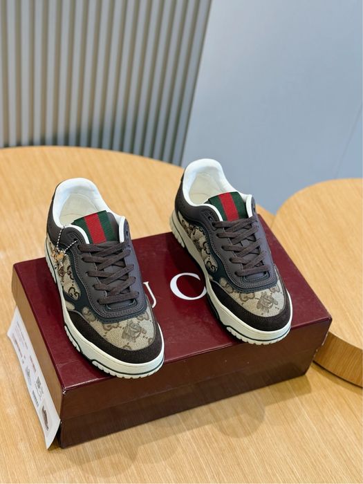 Adidasi Gucci , calitate premium , pe comanda , noi , 42