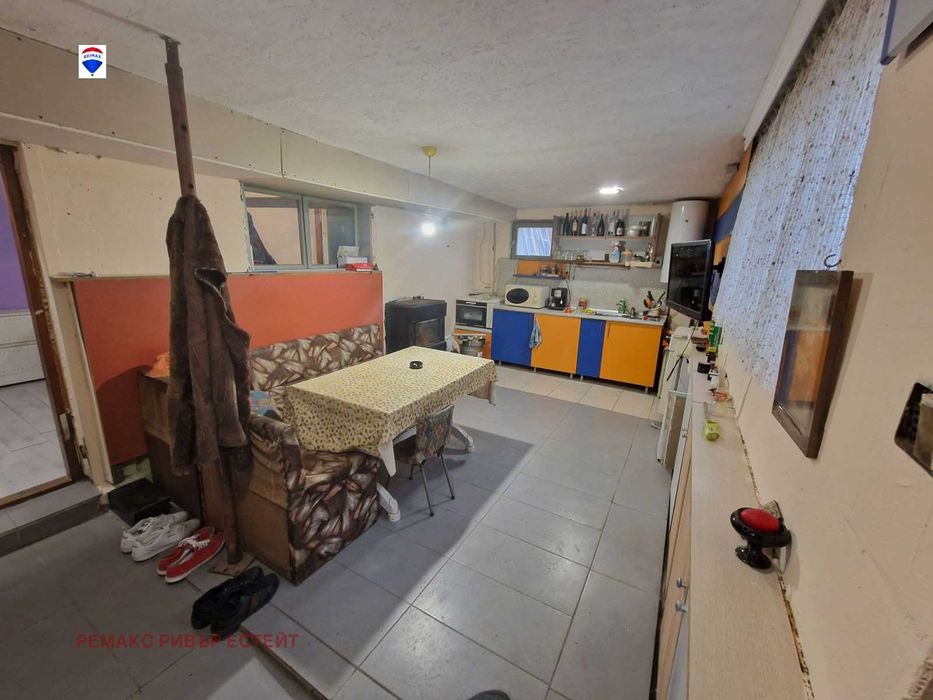 Вила за продажба - град Русе - в.з. Астраджийка.