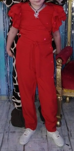 Продаём шикарный комбинезон