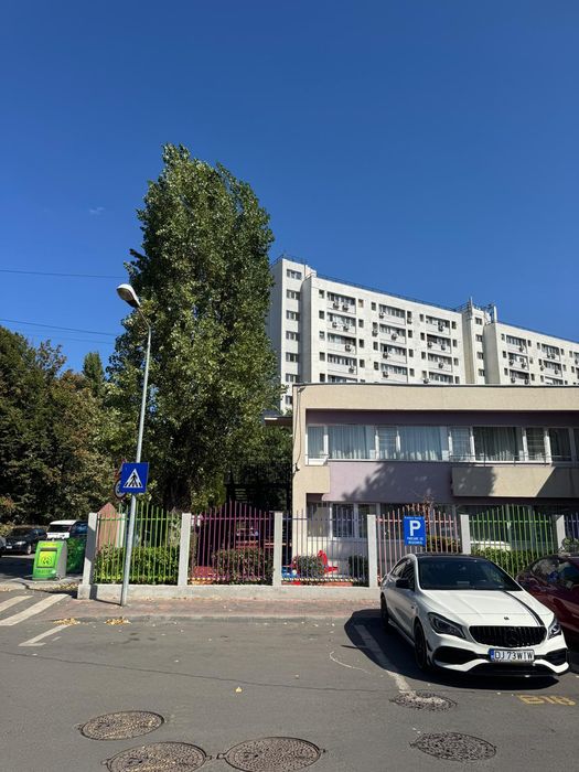 Vand garsoniera zona Titan