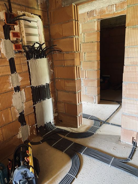 Electrician Instalatii Electrice Interventii Botosani Suceava