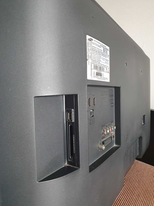 Продам телевизор Samsung в отличном состоянии