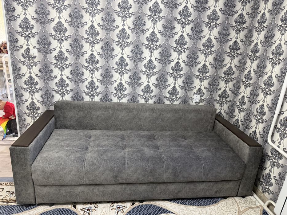 “””Диван сатылады