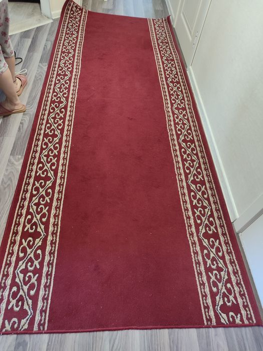 Продам ковер 2х3.