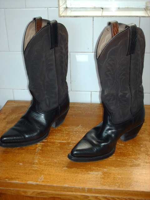 Обувки ботуши каубойски 75 евро. Змийска кожа.