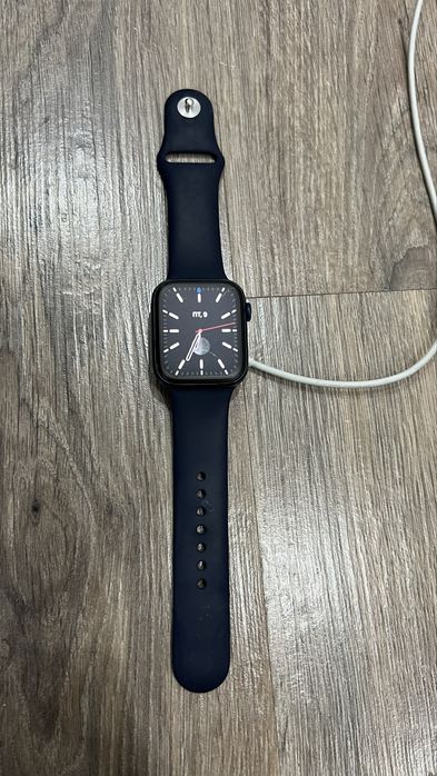 Продам Apple watch 6 series 44 mm