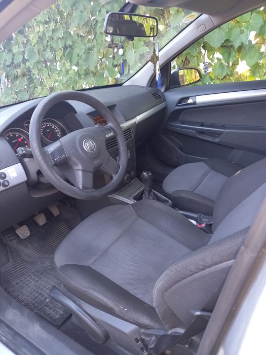 Opel astra AH 2005