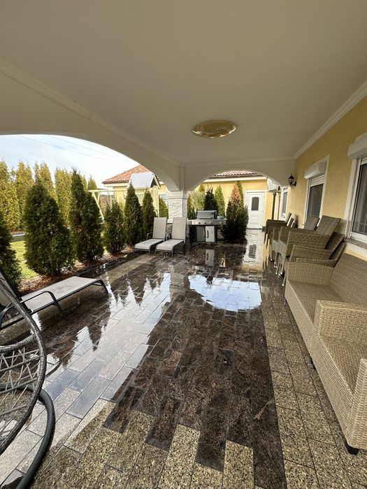 Casa tip duplex intreg