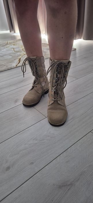 Bocanci militari
