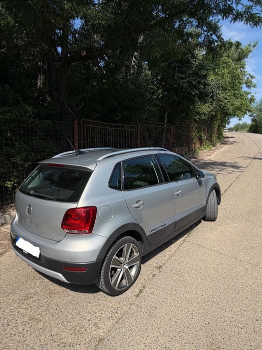 VOLKSWAGEN Polo 2011 — imagine 4