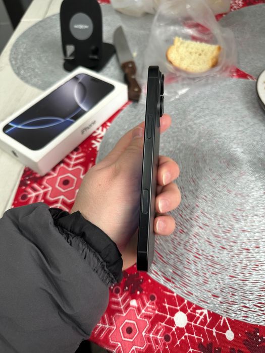 Срочно iphone 16 pro max 256gb