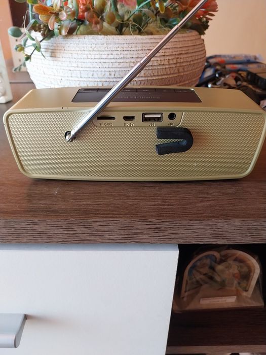 Boxa bluetooth,radio,stik,card,aux