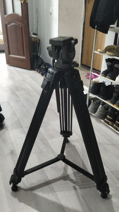 Продам Штатив libec