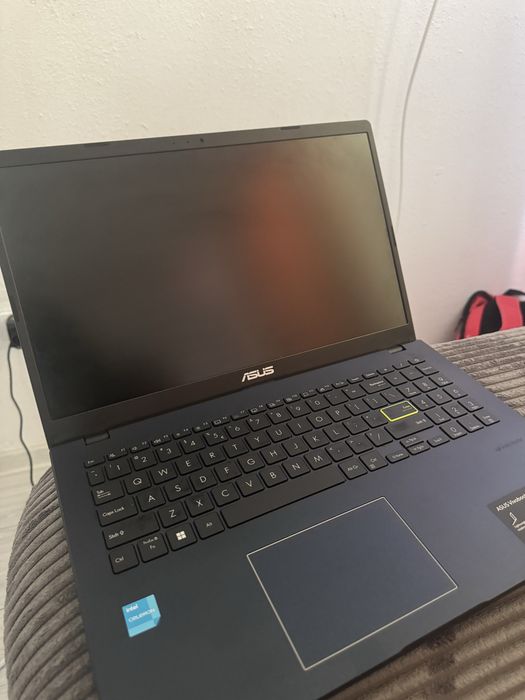 Laptop ASUS Vivobook Go 15 R522KAB-BR1056, Intel Celeron N4020 pana la 2.8GHz, 15.6" HD, 8GB, SSD 512GB, Intel UHD Graphics 600, Free DOS, negru