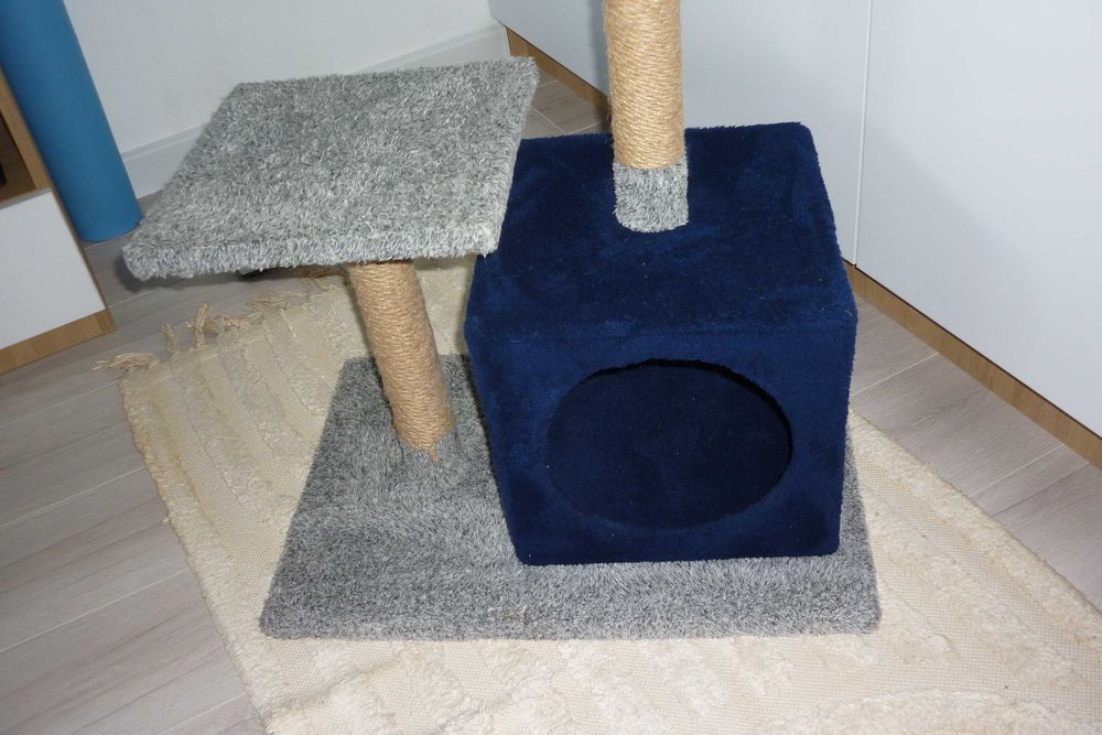 Котешка катерушка със драскалка