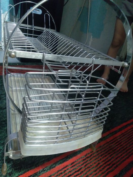 Продам сушилку для посуды.