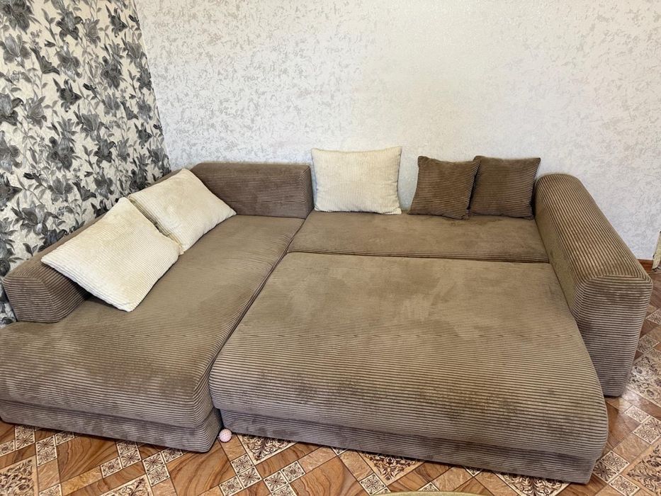 Продам диван б/у а хорошем состоянии