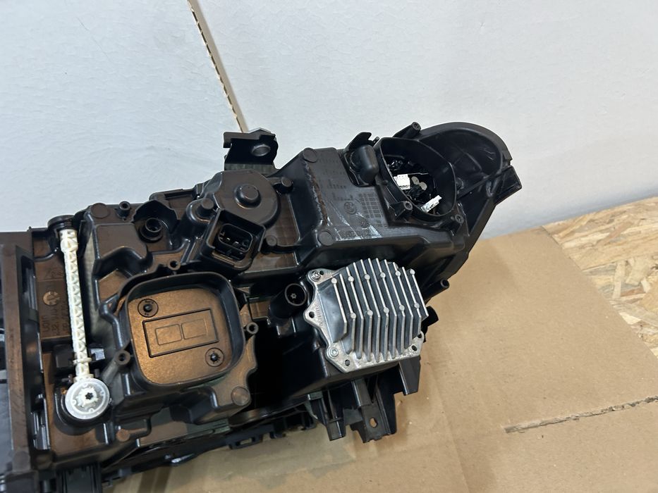 Far bmw G30 G31 lci laser shadow line dreapta 2020-2023