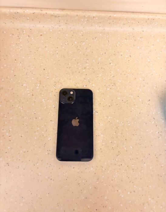 Продам Iphone 13  128gb