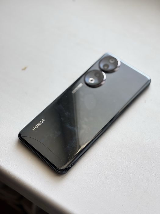 Продам Honor 90