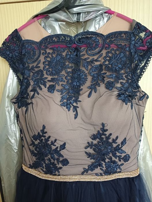 Дамска тъмносиня рокля