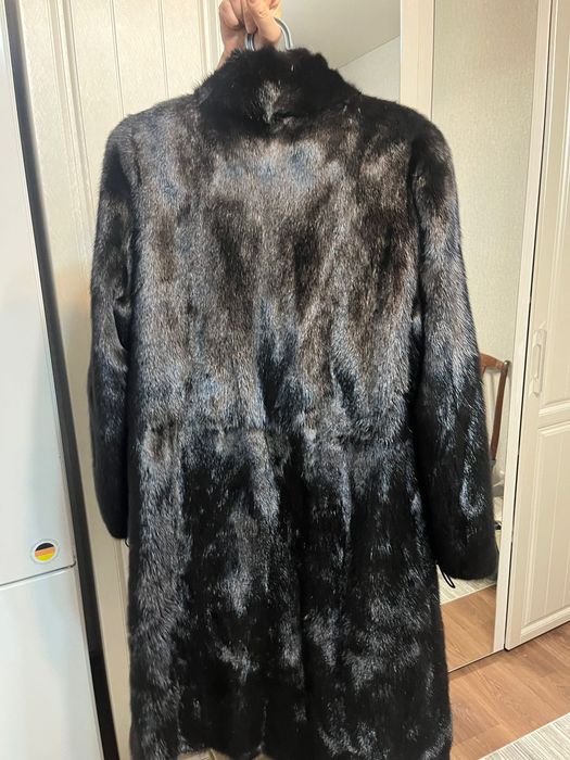 Продам норковую шубу