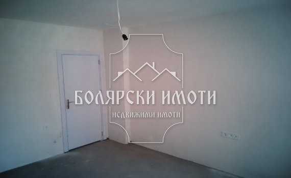 Продава се Тристаен апартамент в Велико Търново, Колю Фичето - 90 кв.м за 1300 €/кв.м - Снимка #3