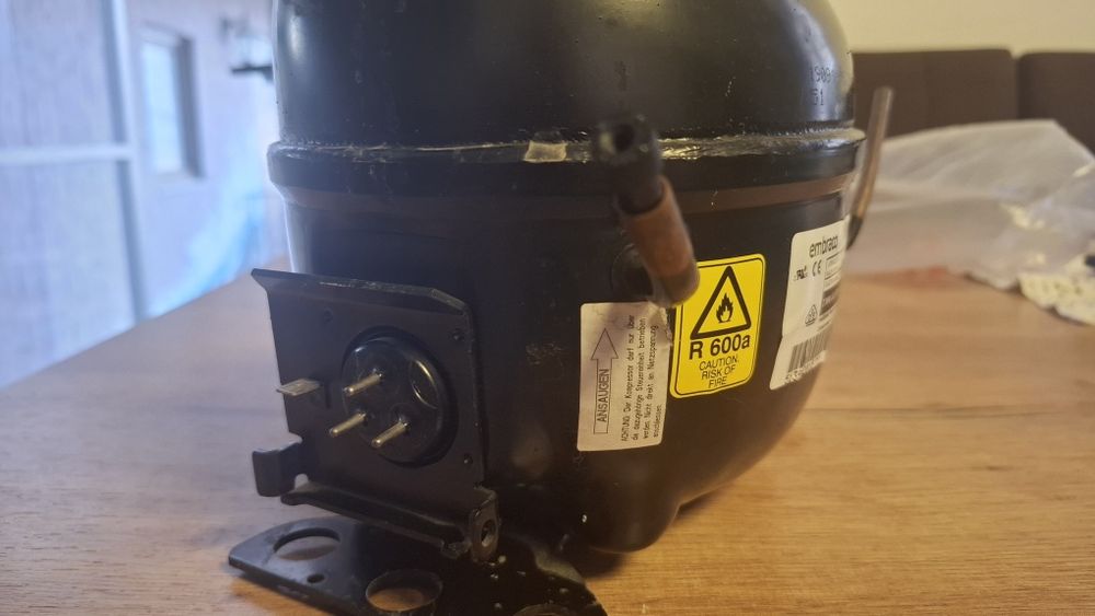 Компрессор embraco VEMZ 7C  холодильный, инвертор