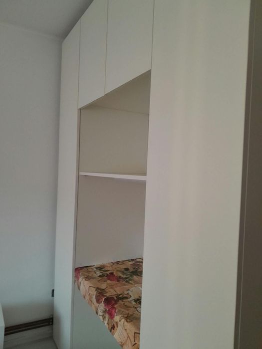 Închiriez apartament