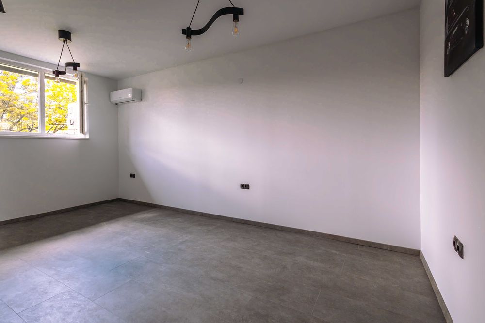 Нов 3-стаен апартамент до метро К.Величков – тих и обзаведен