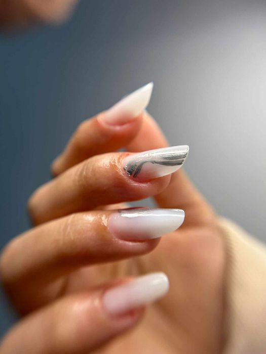 Unghii cu gel Constanta