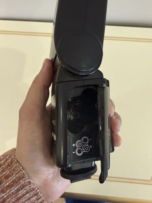 Продам вспышку Nissin