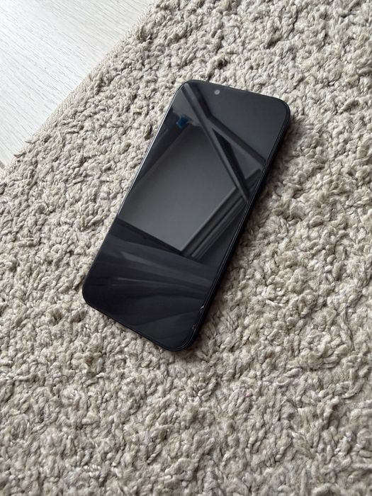 Продам Iphone 13 128