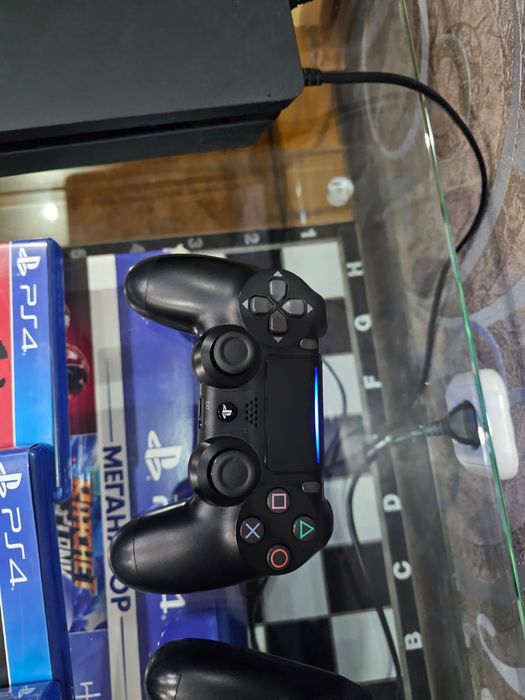 Продаётся PlayStation 4! Состояние отличное