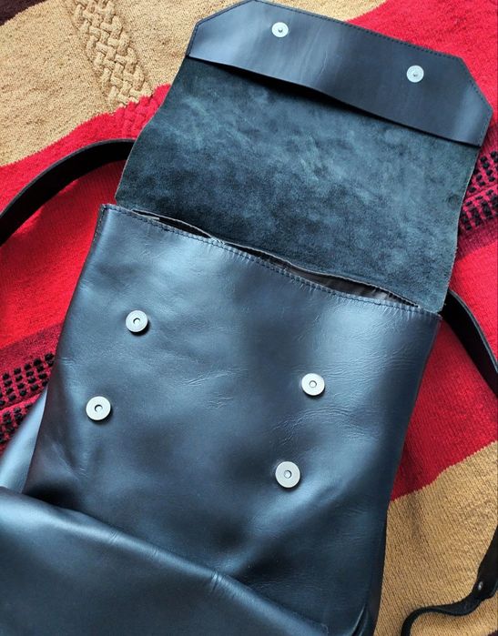 Продам коженный рюкзак