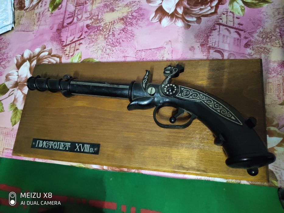 продам сувенирный мушкет макет