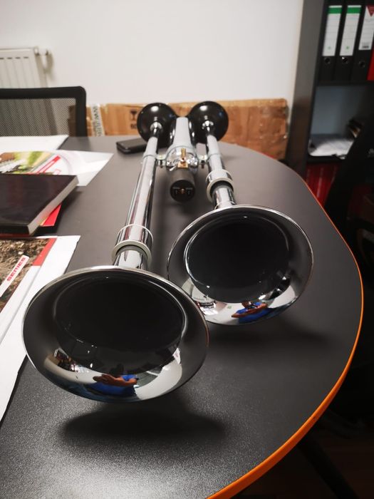 Set 2 goarne aer  lungi camion autoutilitare tractoare 12v 24v