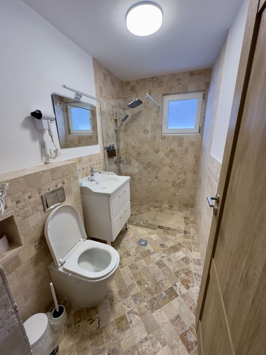 Servicii constructii, finisaje interioare, renovari, altele