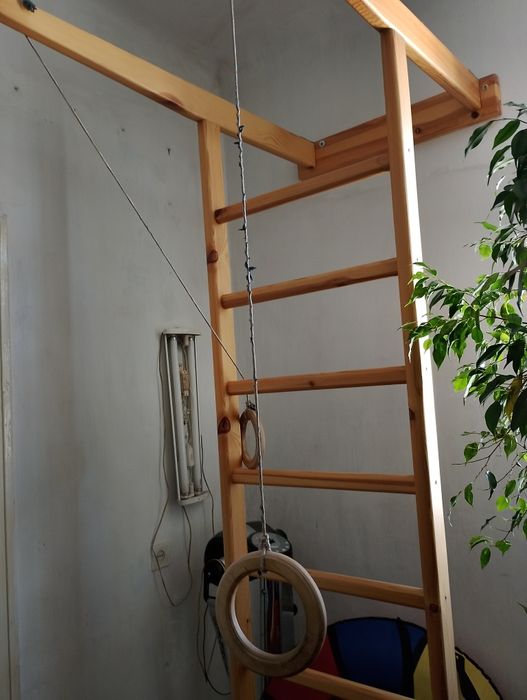 Шведская стенка турник из дерева