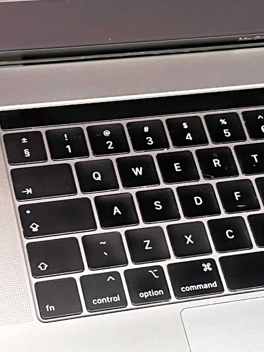 Macbook Pro 2018 15" 2.6Ghz i7 500GB