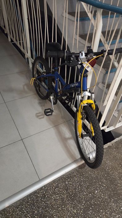 Vând bicicleta btwin