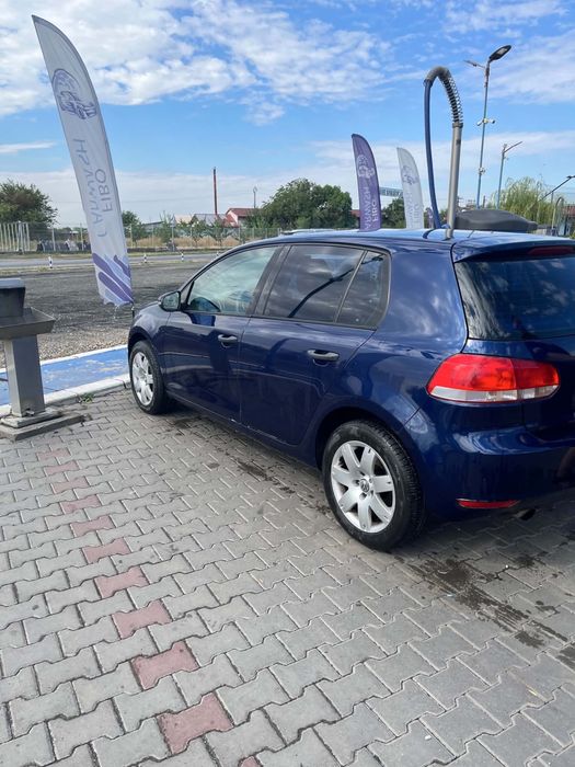 VOLKSWAGEN Golf 2010 — imagine 4