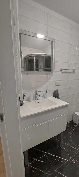 Дава се под наем Тристаен апартамент в София, Изток - 120 кв.м за 1600 € - Снимка #10