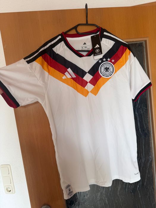 Tricouri fotbal echipe de club și echipe naționale