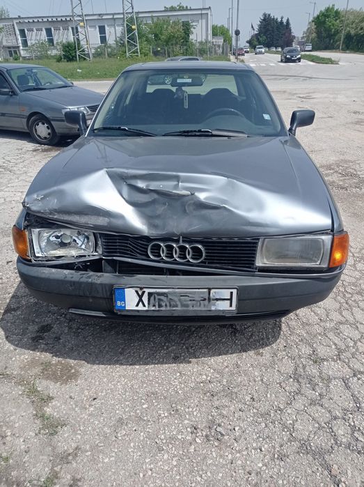 Лека кола Ауди 1.8 S